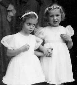 Mariann Tiblin och Ulla Klingberg den 8 juni 1939.