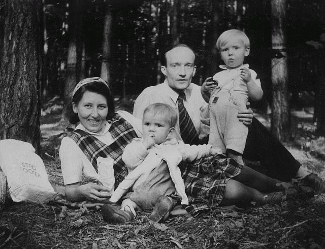 Familjen Zenker på utflykt i Heide den 20 september 1942